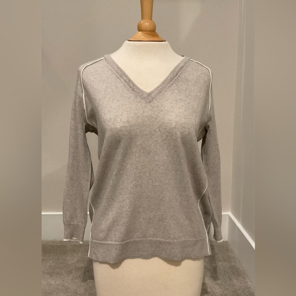 J. Crew Light Gray 100% Merino Wool V-Neck Sweater with White Trim, Size XS